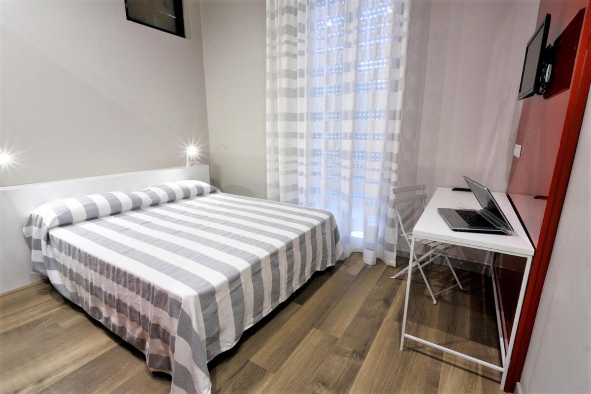 Hotel Aurea Rimini Buitenkant foto